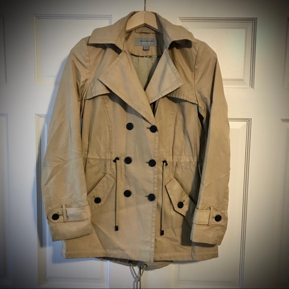 Vintage Hooded Trench - Picture 2 of 6